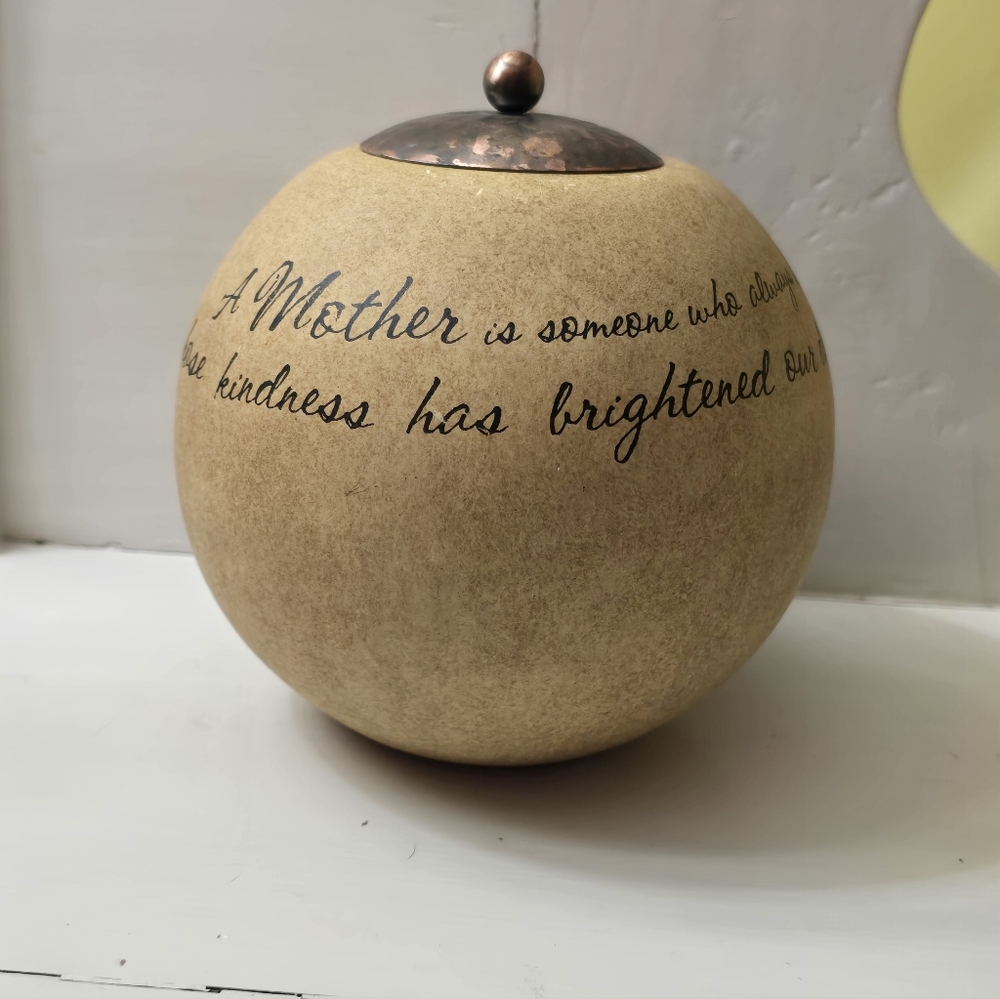 VINTAGE Comfort Mothers Candle